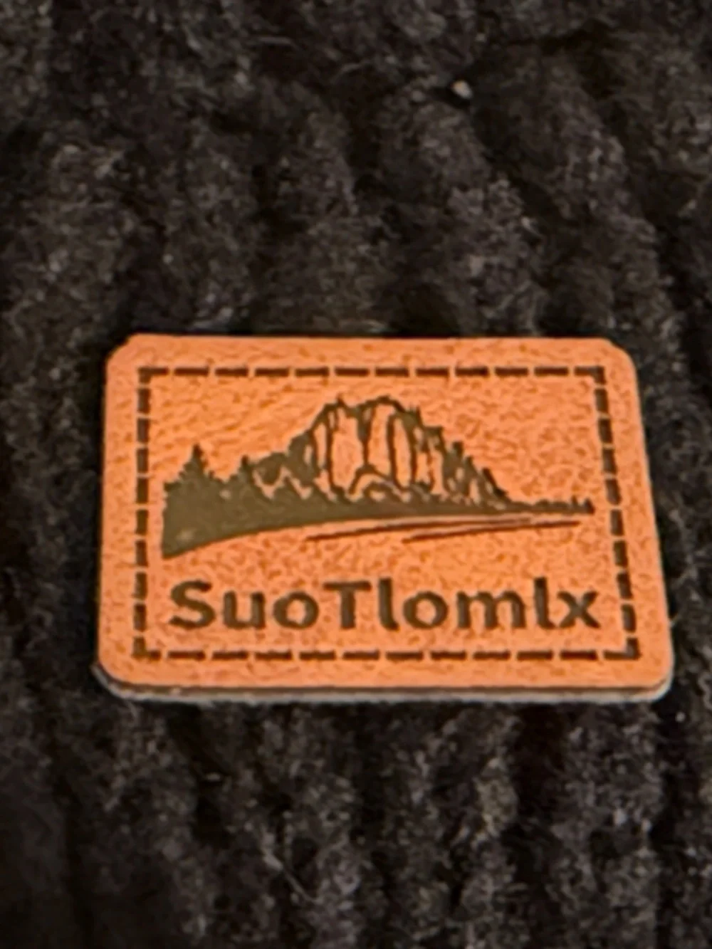 SuoTlomlx Black Knit Beanie with Leather Logo Patch